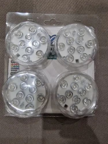 Customer photo review of Kit Luminárias de Piscina RGB - Sem Fio Com Controle Remoto