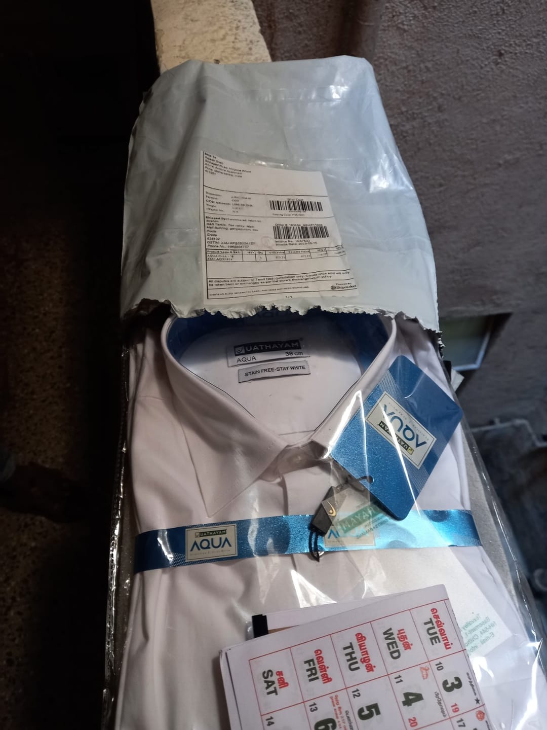 Customer photo review of AQUA Stain Free White Shirts