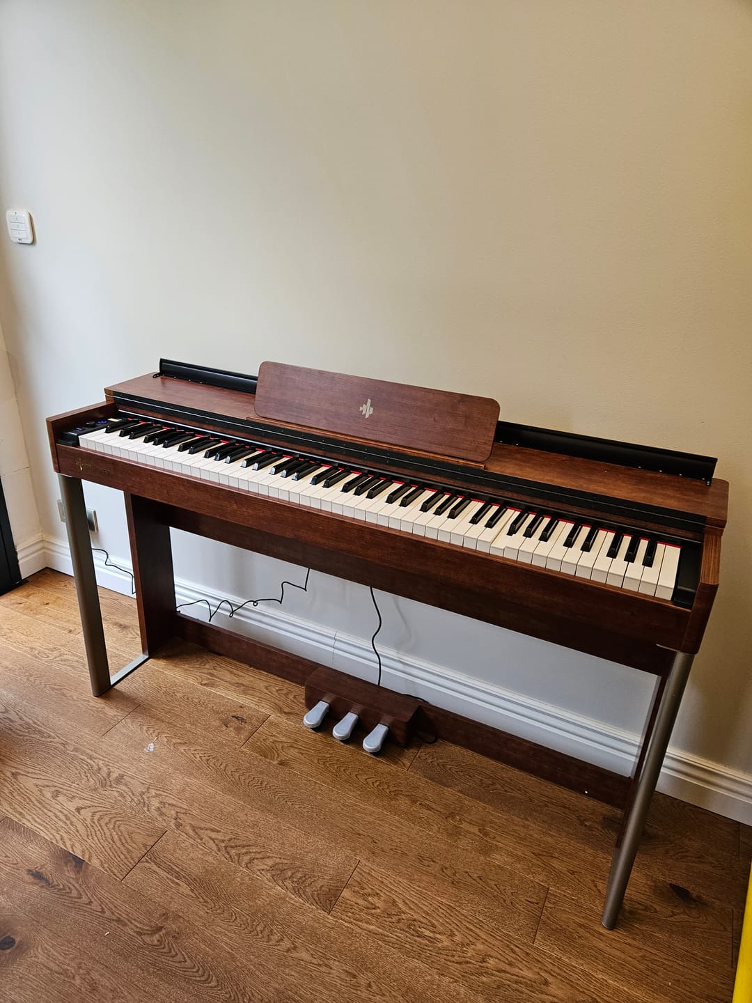 Customer photo review of Donner DDP-200 Piano Numérique 88 Touches Toucher Lourd Piano DGH Amélioré