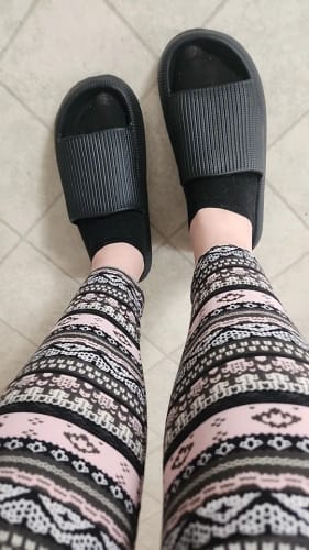 Customer photo review of PuddlePuff - Slipper