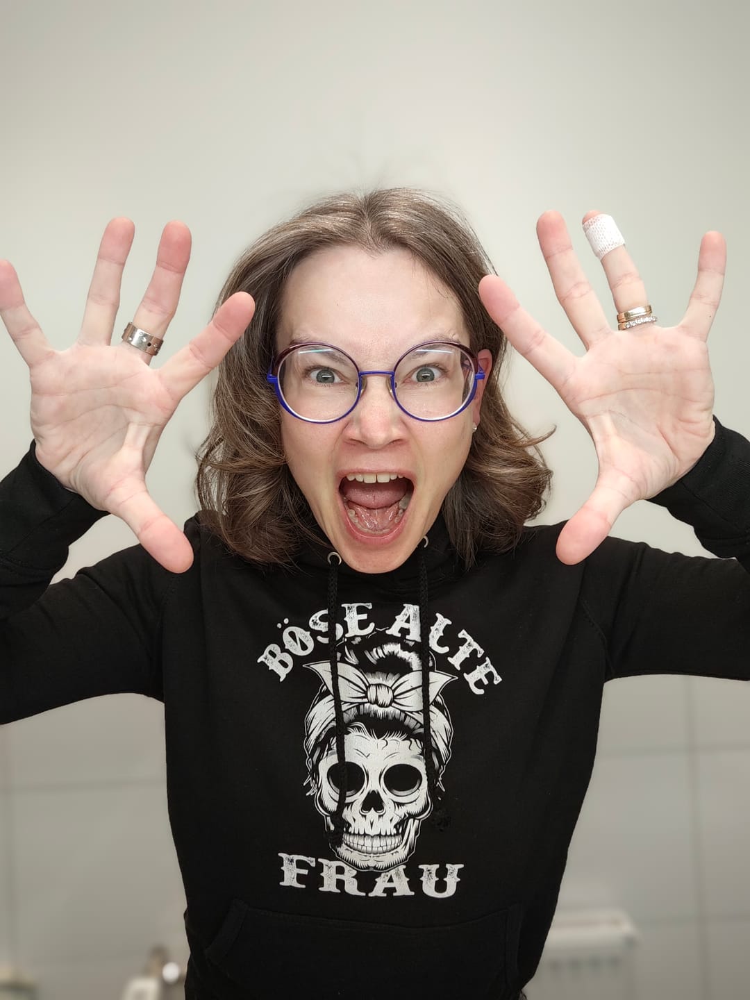 Customer photo review of Böse alte Frau - Damen Hoodie