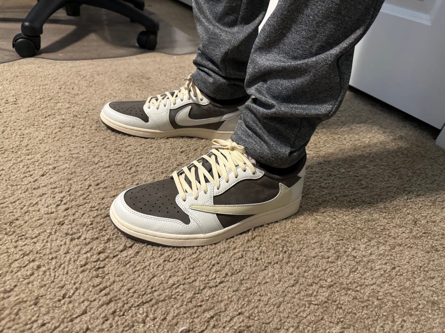 Joseph C. review of Travis Scott x AJ1 Low OG 'Reverse Mocha'