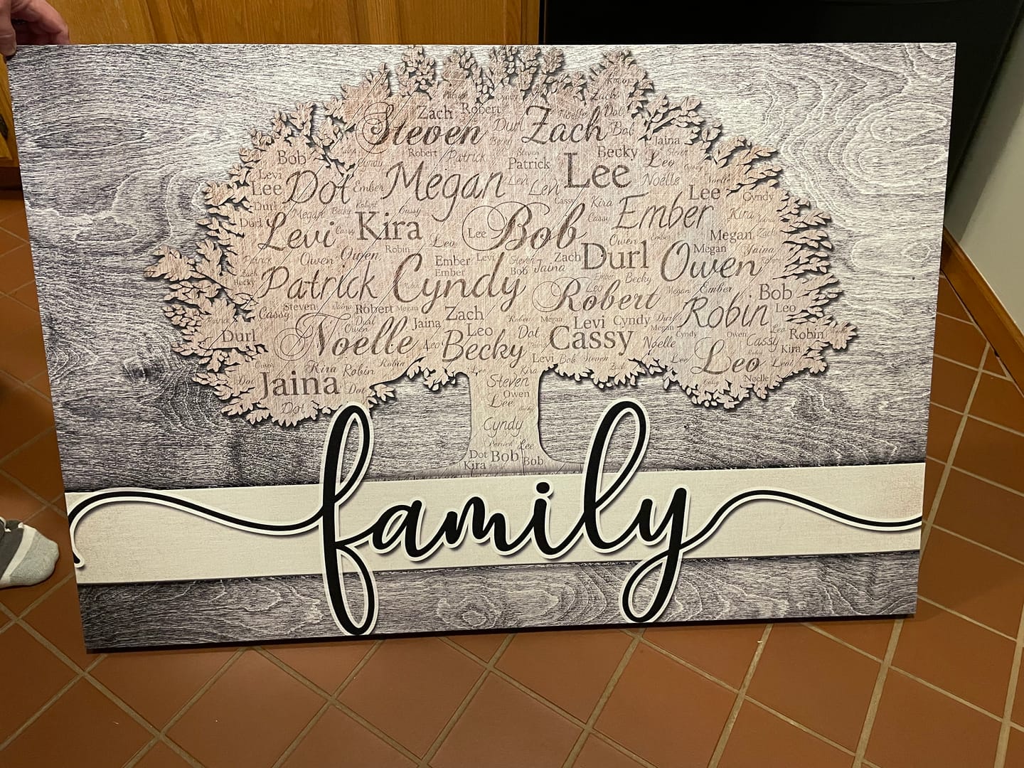 Customer photo review of Personalized Names on Tree "Family" Premium Canvas