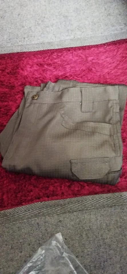 Customer photo review of Pantalon Tactique Ultra Résistant pour hommes (+Ceinture Offerte)