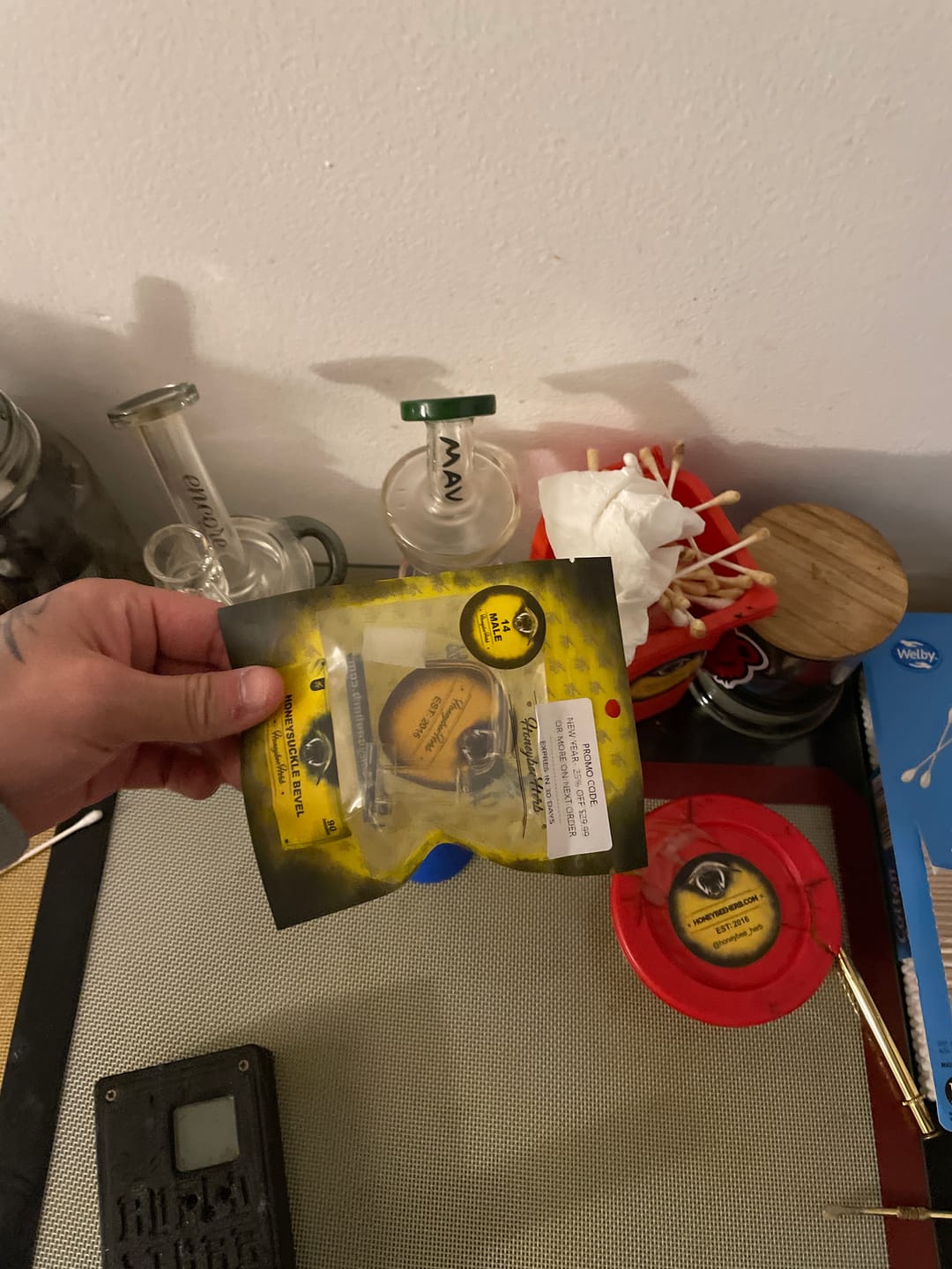 Customer photo review of HONEYSUCKLE BEVEL QUARTZ BANGER - 90° DEGREE | YL