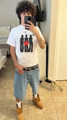 Customer photo review of Vencae™ TEE - ALLSTAR