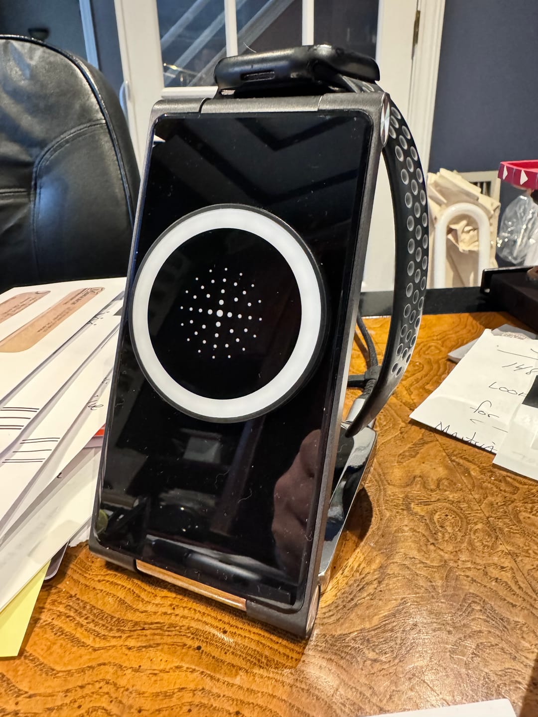 Customer photo review of PASSPORT - WIRELESS CHARGING STATION