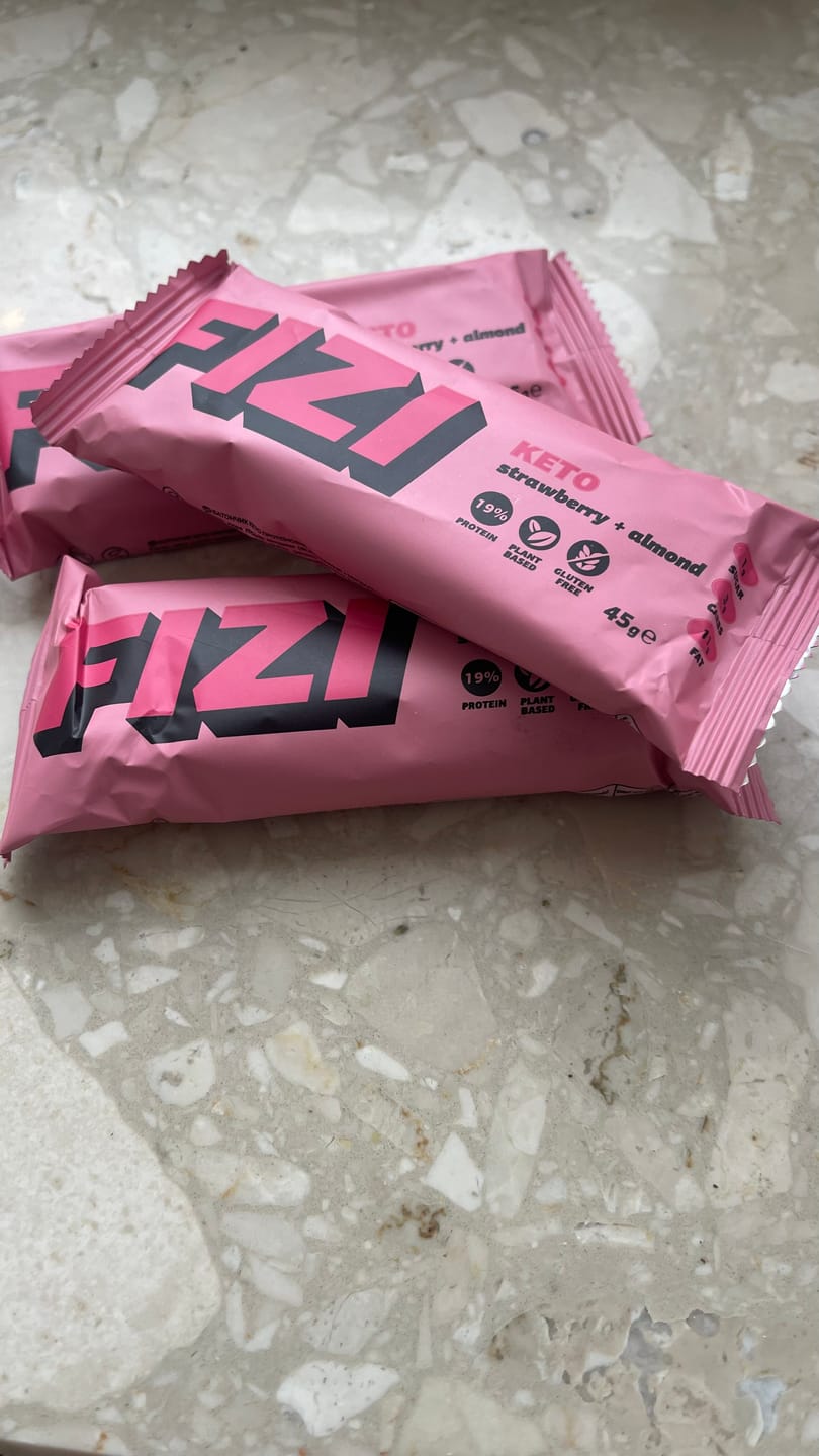 Customer photo review of Strawberry + almond x10 шт.