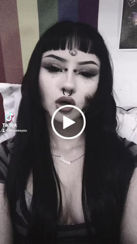 Customer video review of Rana's Sullen Doll Eye 17mm Mini Sclera Contact Lenses(12 months of use)
