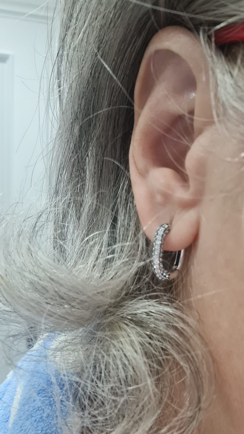 Customer photo review of Pendientes Lateral Brillante