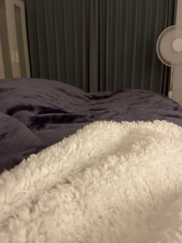 Customer photo review of Waterproof Splash Blanket™ - Purple Smoke The OG