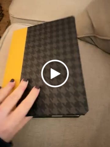 Customer video review of Custom Magic Keyboard Book-Style iPad Case