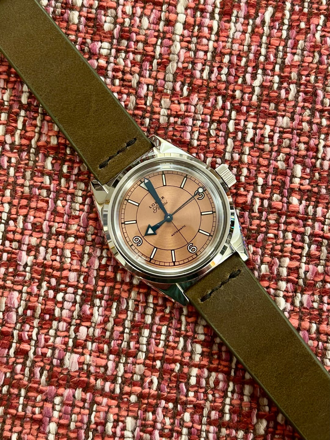 Customer photo review of Moss