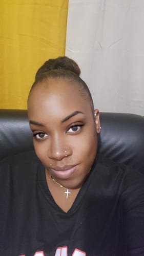 Customer photo review of Louise - petite pierre