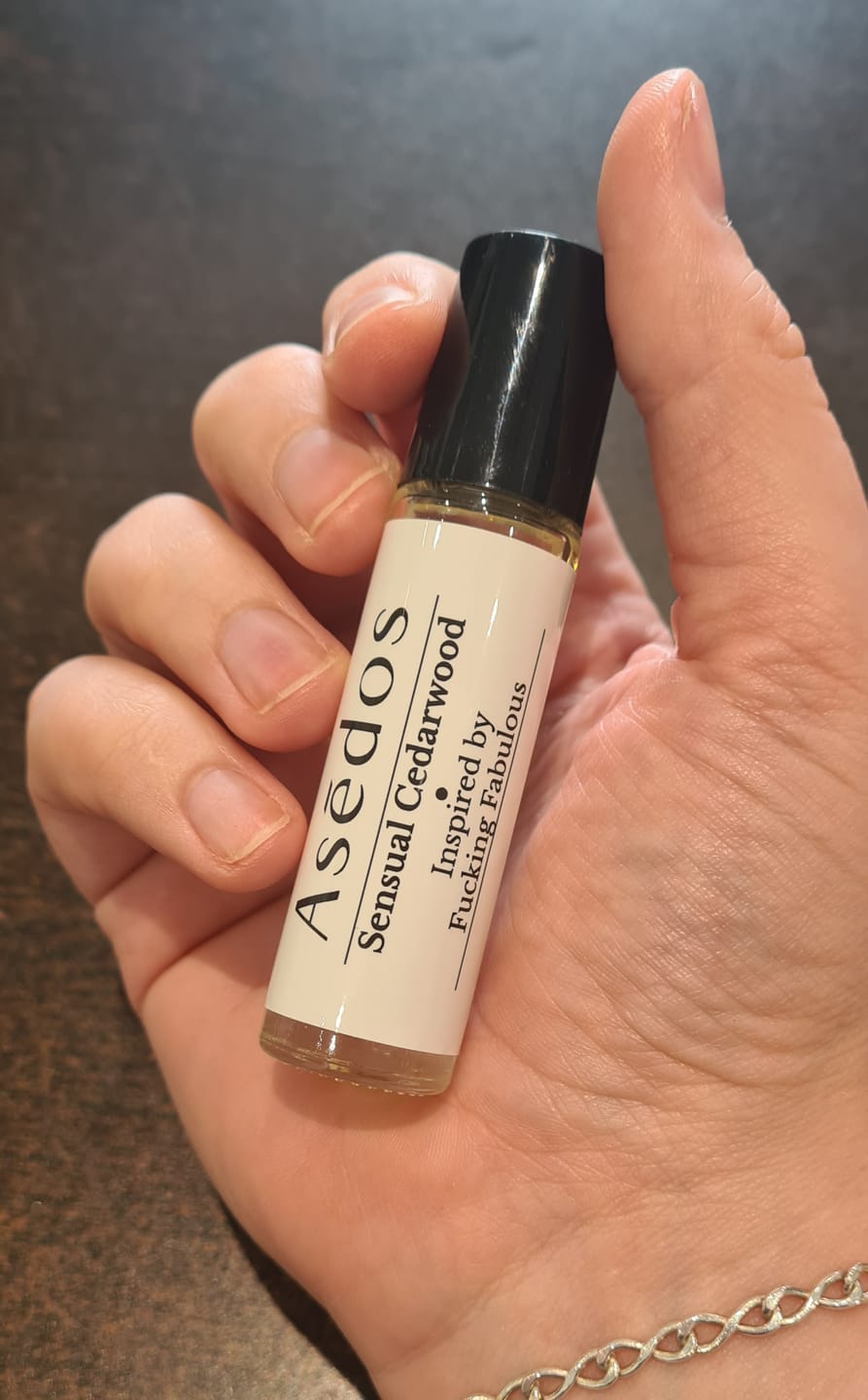 Customer photo review of SENSUAL CEDARWOOD PERFUME OIL