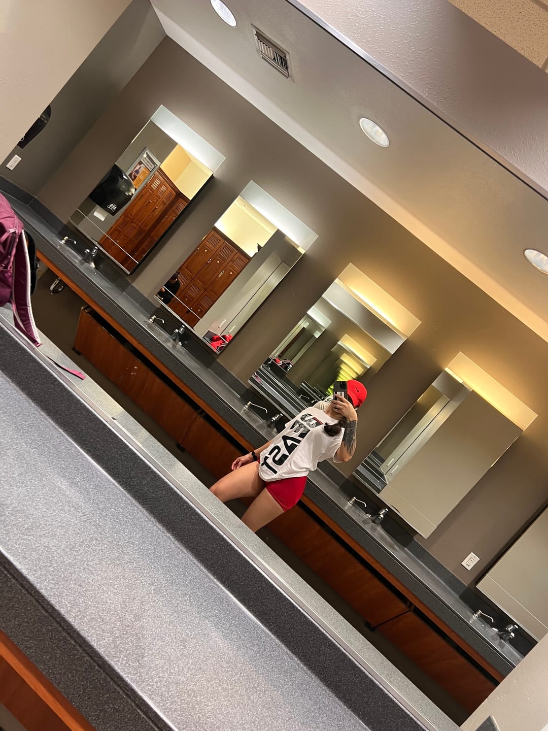 Customer photo review of Beast Midweight Unisex Tee