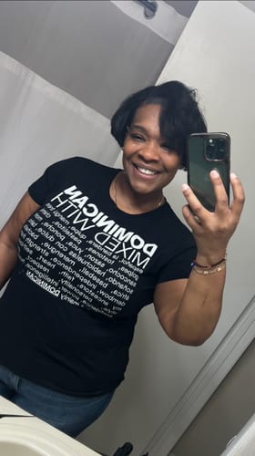 Customer photo review of 🇩🇴 Dominican (Republic) Mixed With "Merengue & La Bandera" T-Shirt 🇩🇴