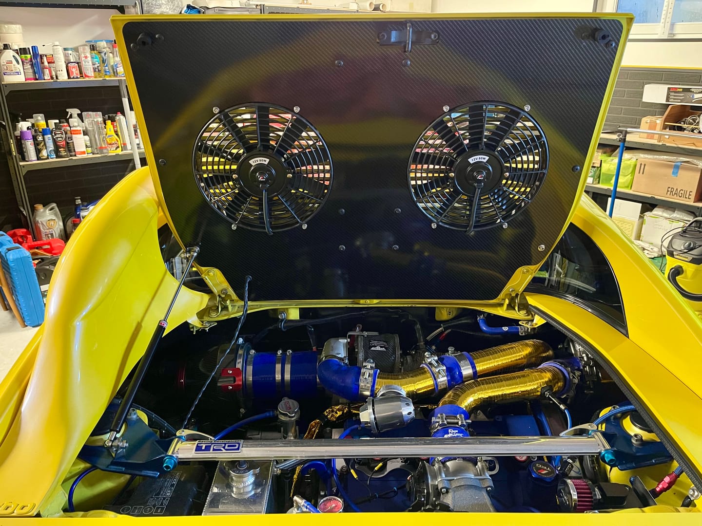 Customer photo review of Engine Lid Dual Fan Shroud (Forged Carbon Fiber/Mirror Finish/Carbon Fiber/Raw Aluminum)