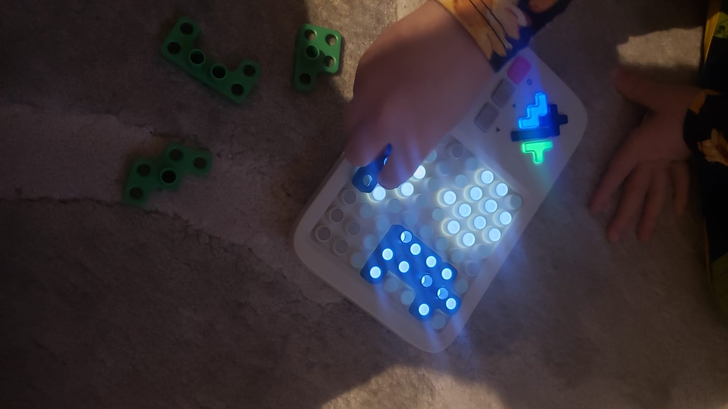 Customer photo review of GiiKER Super Blocks Puzzle Games