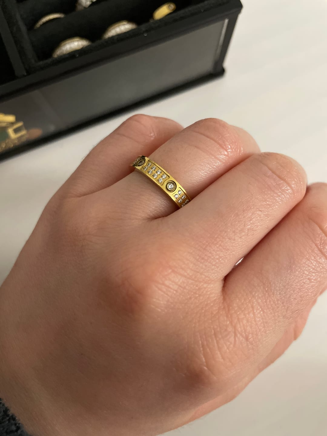 Customer photo review of Arena Ring | 18K vergoldet