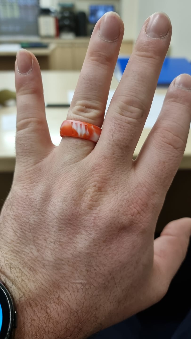 Customer photo review of botthms Orange Camo Stripes Silicone Ring
