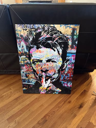 Customer photo review of Bowie Graffiti Canvas Set