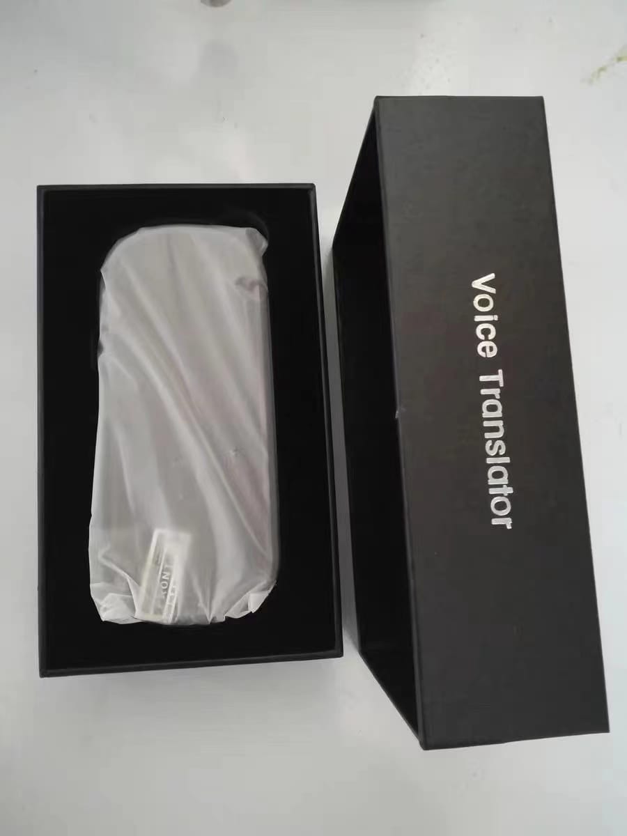 Customer photo review of VORMOR Z9 New Arrival Language Translator Device, Portable Translator Device with 139 Languages & 4.1" Touch Screen, Smart Voice Photo Translator Real Time, Offline Online Translation for Business Learning Travel (Black)
