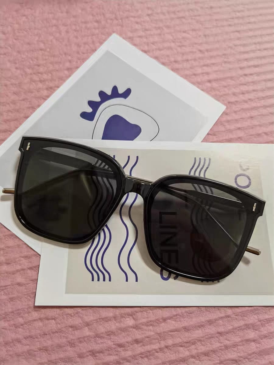 Customer photo review of Jei Square Framed Sunglasses
