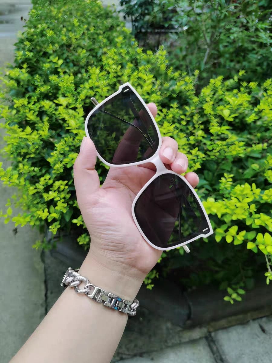 Customer photo review of Jei Square Framed Sunglasses