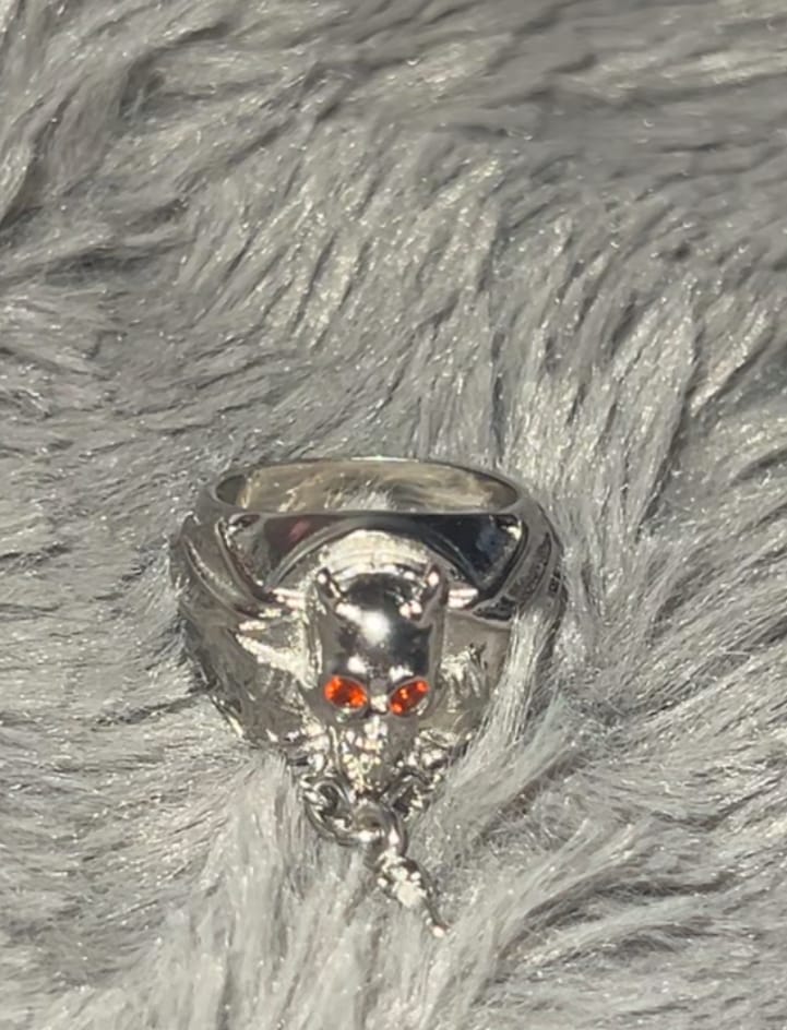 Customer photo review of DAISY THE DAYSTALKER RING