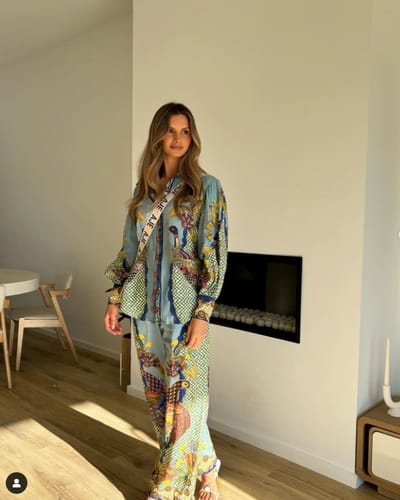 Customer photo review of Sun Seeking Unique Heaven Bird Print Balloon Sleeve Button Loose Shirt