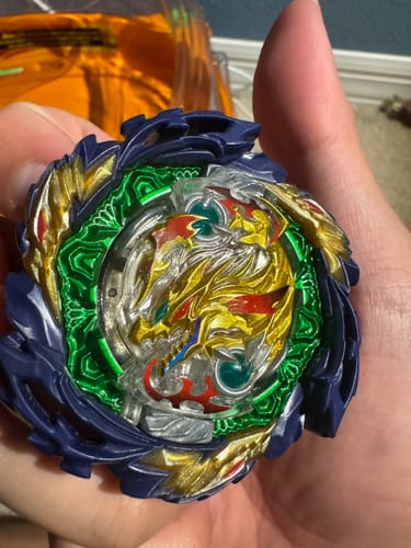 Customer photo review of TAKARA TOMY Vanish Fafnir Tapered Kick-3 Burst DB Beyblade B-185