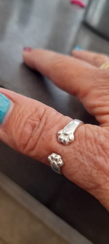 Customer photo review of Paw Hug Ring