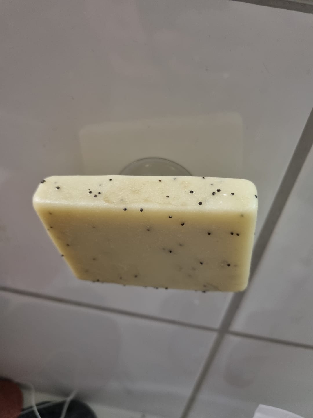 Customer photo review of Grüne Tonerde mit Lavendel- & Teebaumöl (Für normale & Mischhaut)