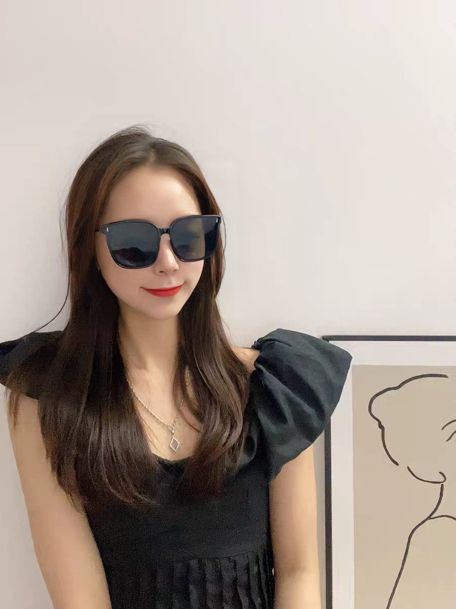 Customer photo review of Jei Square Framed Sunglasses