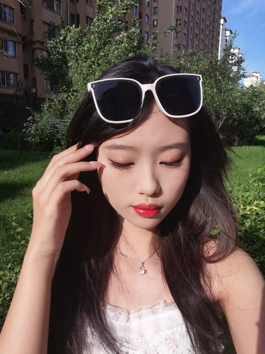 Customer photo review of Jei Square Framed Sunglasses