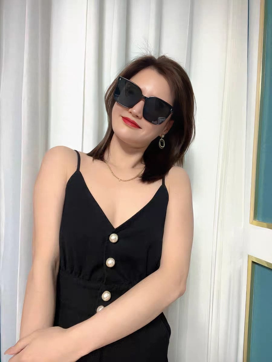 Customer photo review of Jei Square Framed Sunglasses