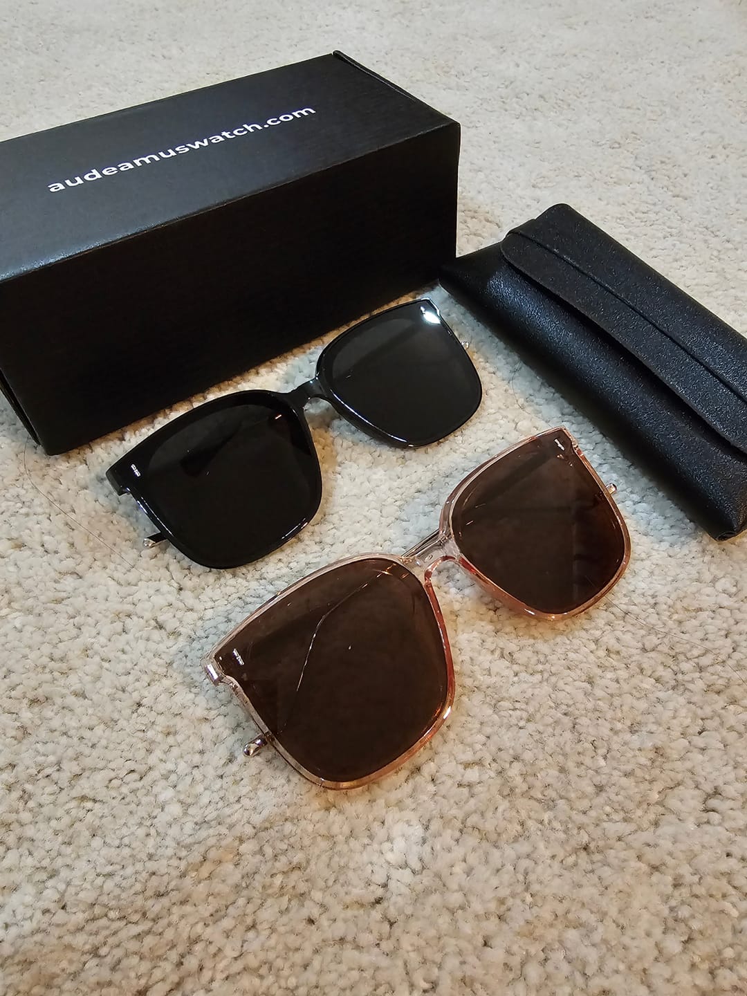 Customer photo review of Jei Square Framed Sunglasses