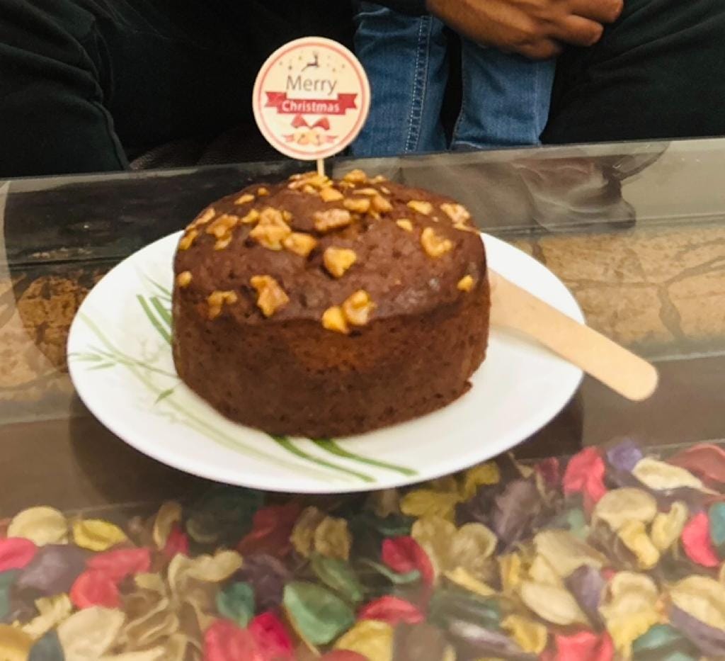 Customer photo review of Eggless Christma Plum Cake