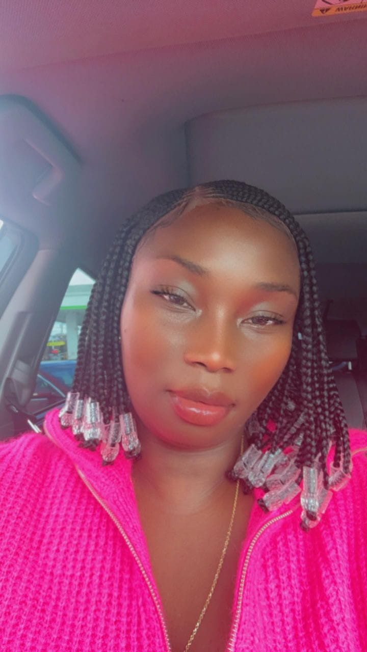 Customer photo review of Wig Bella