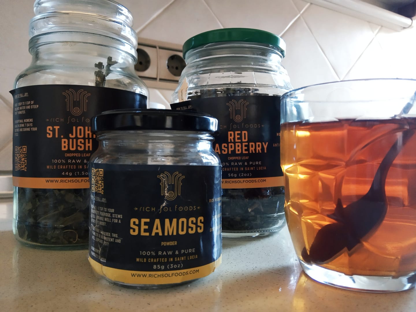 Customer photo review of Womb Wellness bundle w/ 1 months free Seamoss!