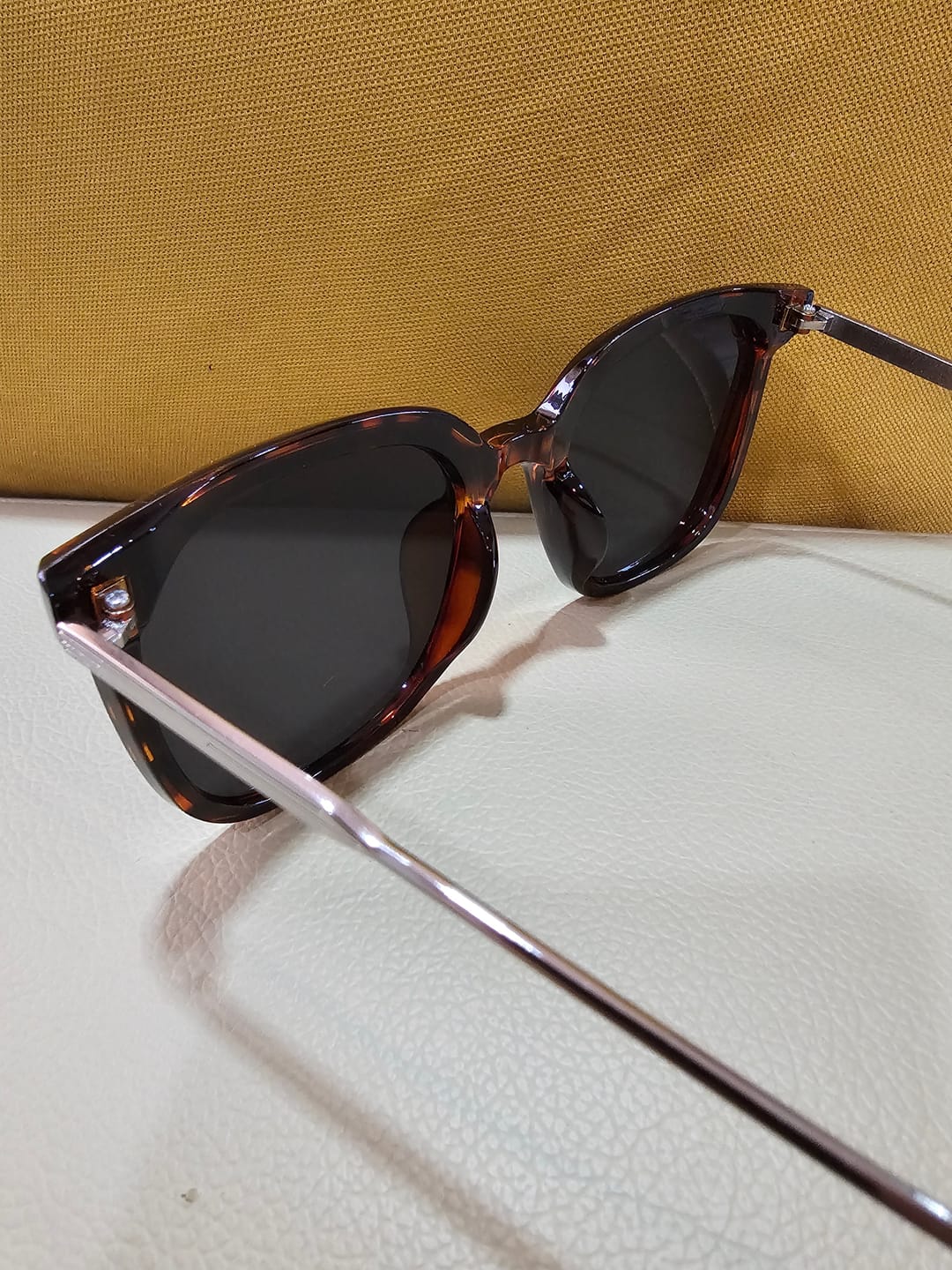 Customer photo review of Jei Square Framed Sunglasses