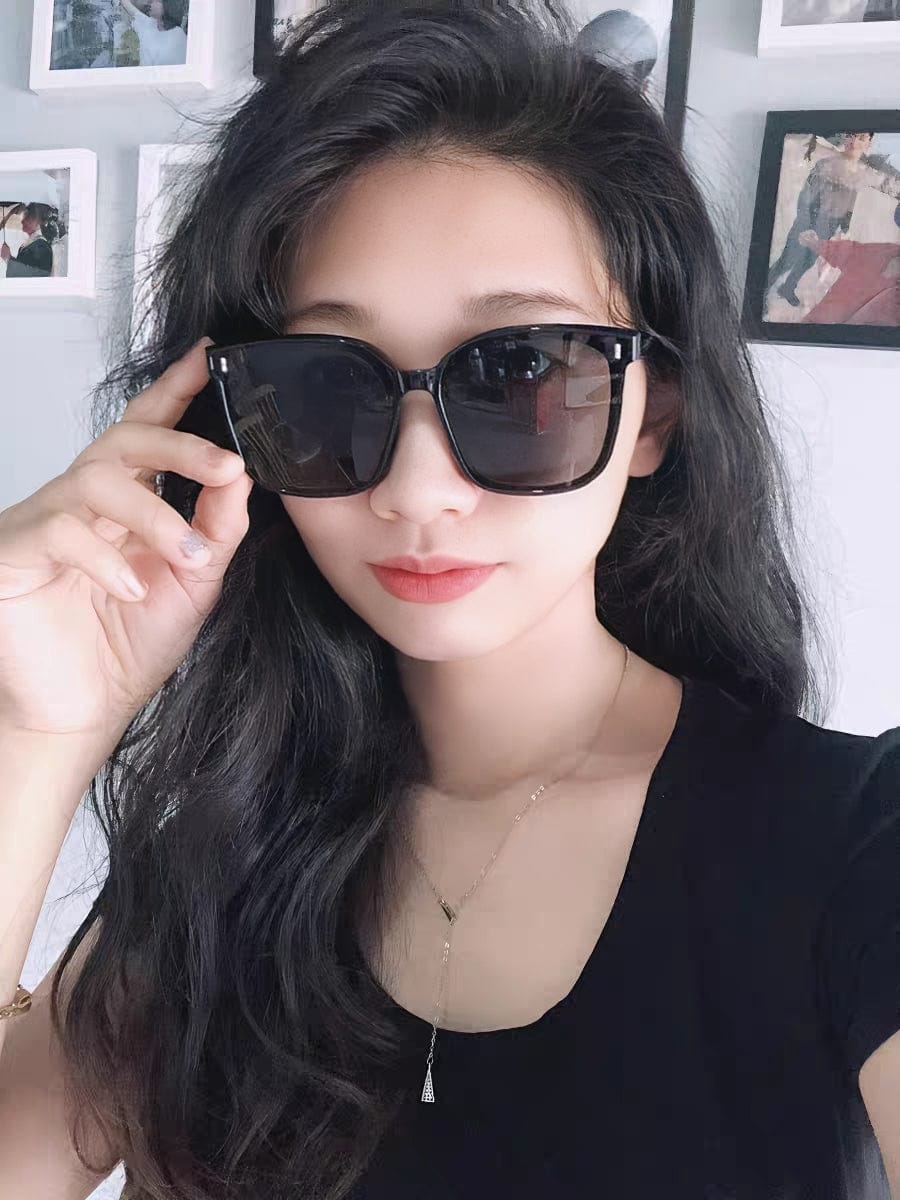 Customer photo review of Jei Square Framed Sunglasses