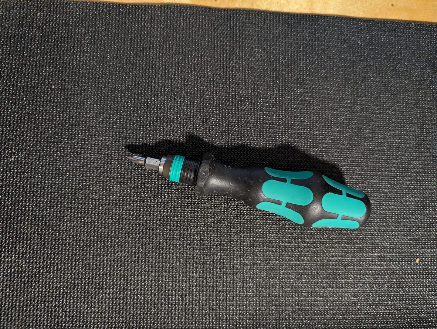 Customer photo review of Wera 05051462001 816 R Bitholding Screwdriver with Rapidaptor Quick-Release Chuck, 1/4" x 119 mm