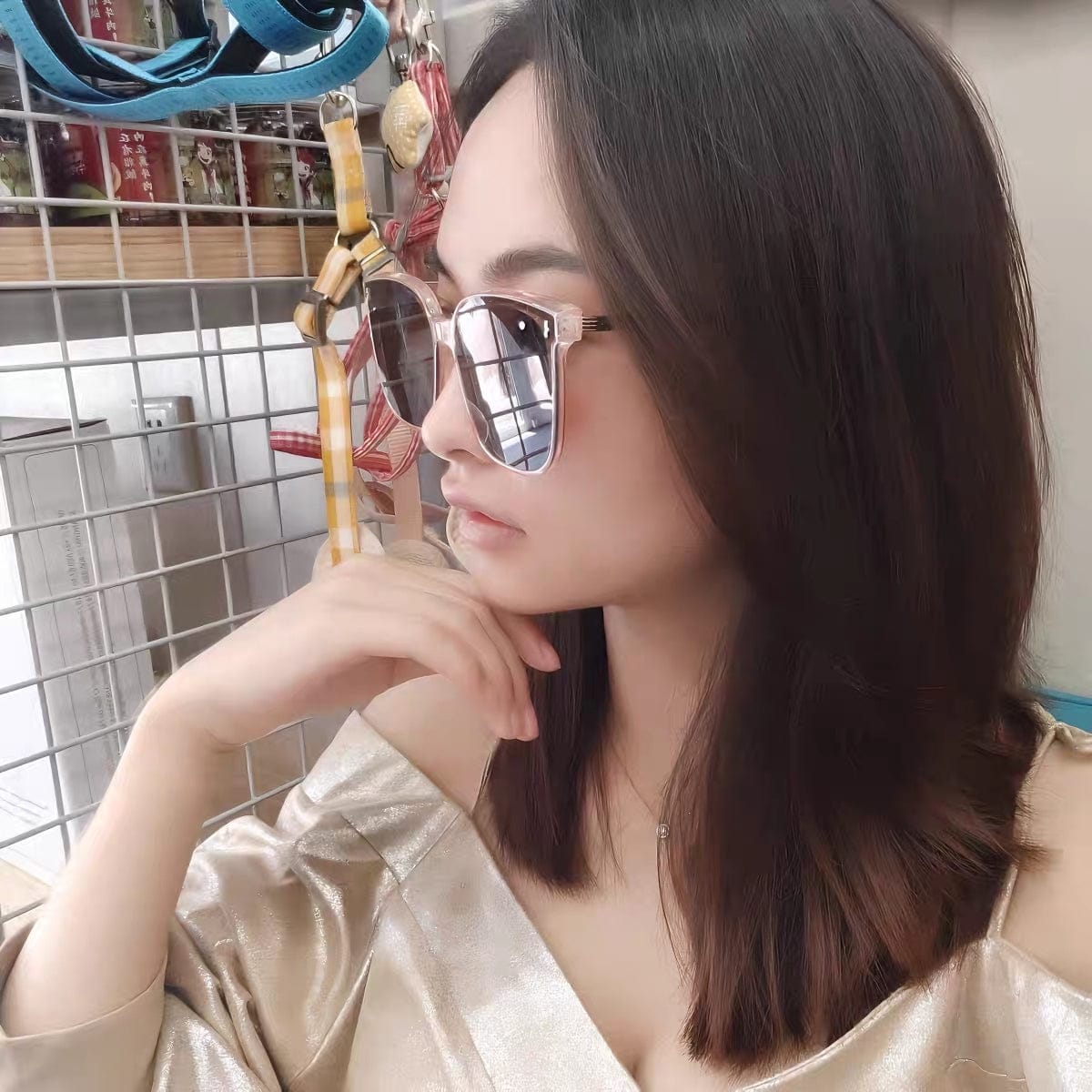 Customer photo review of Jei Square Framed Sunglasses