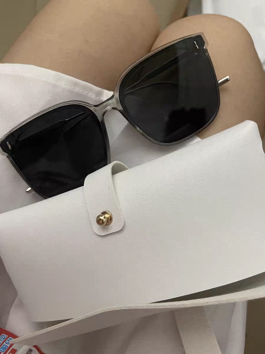 Customer photo review of Jei Square Framed Sunglasses