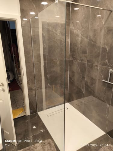 Customer photo review of SONNI Walk In Duschabtrennung Duschwand Nano Klarglas Glasstärke 8mm Breite 70-120cm