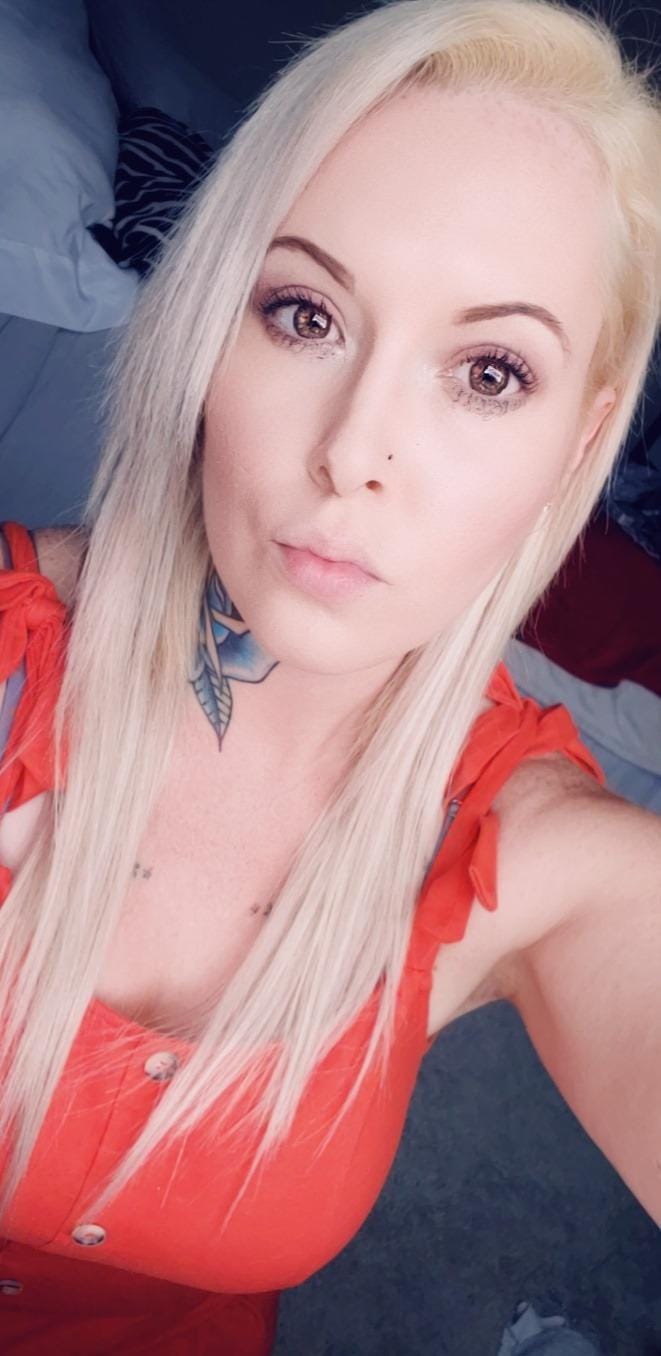 Customer photo review of Full Shine  K Tip Hair Extensions 100% Virgin Human Hair Platinum Blonde (#1000)