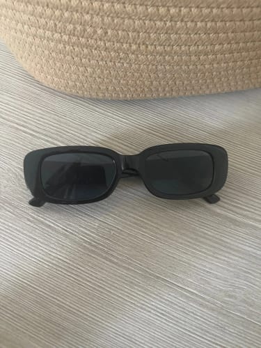 Customer photo review of Retro Small Frame Sunglasses