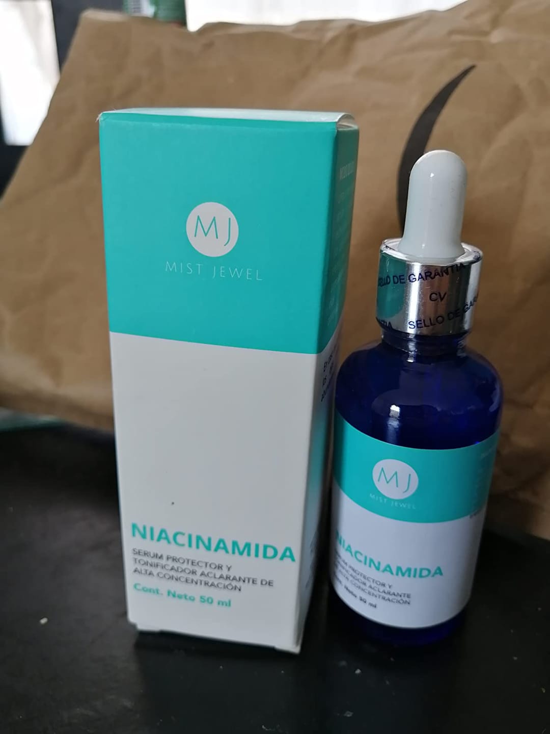 Customer photo review of Serum facial Niacinamida, Vitamina E y Acido hialurónico tonificador aclarante y protector 50ml